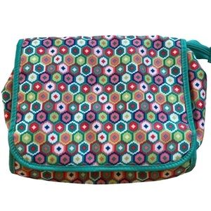 CONTENTS Hanging Toiletry/Cosmetic Travel Bag